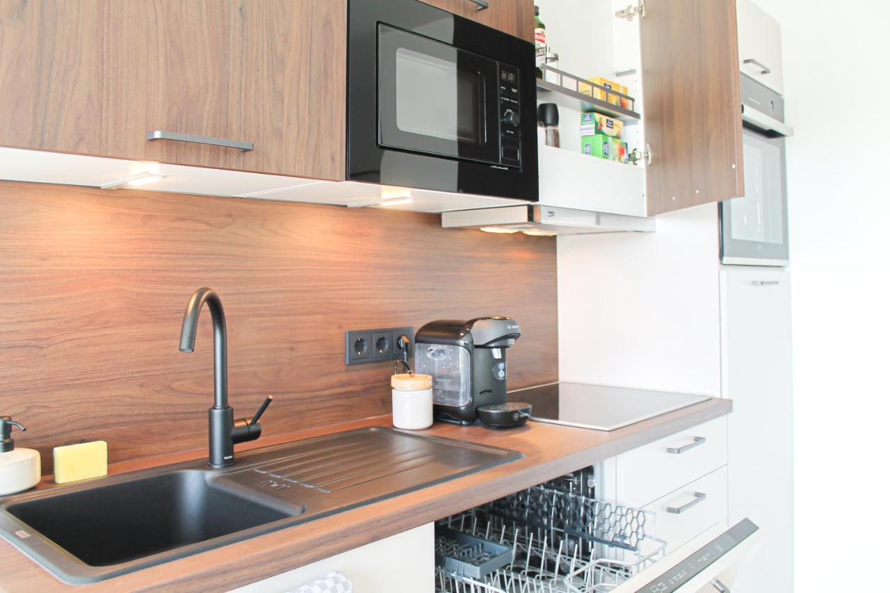 Special Apartment - Stadtnah, Balkon, Parkplatz, E-Ladestation, Gitterbox Fuer Fahrraeder, Fitnessstudio Koblenz  Exterior foto